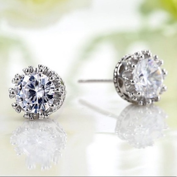 NWOT sterling silver stud earrings - Picture 4 of 7